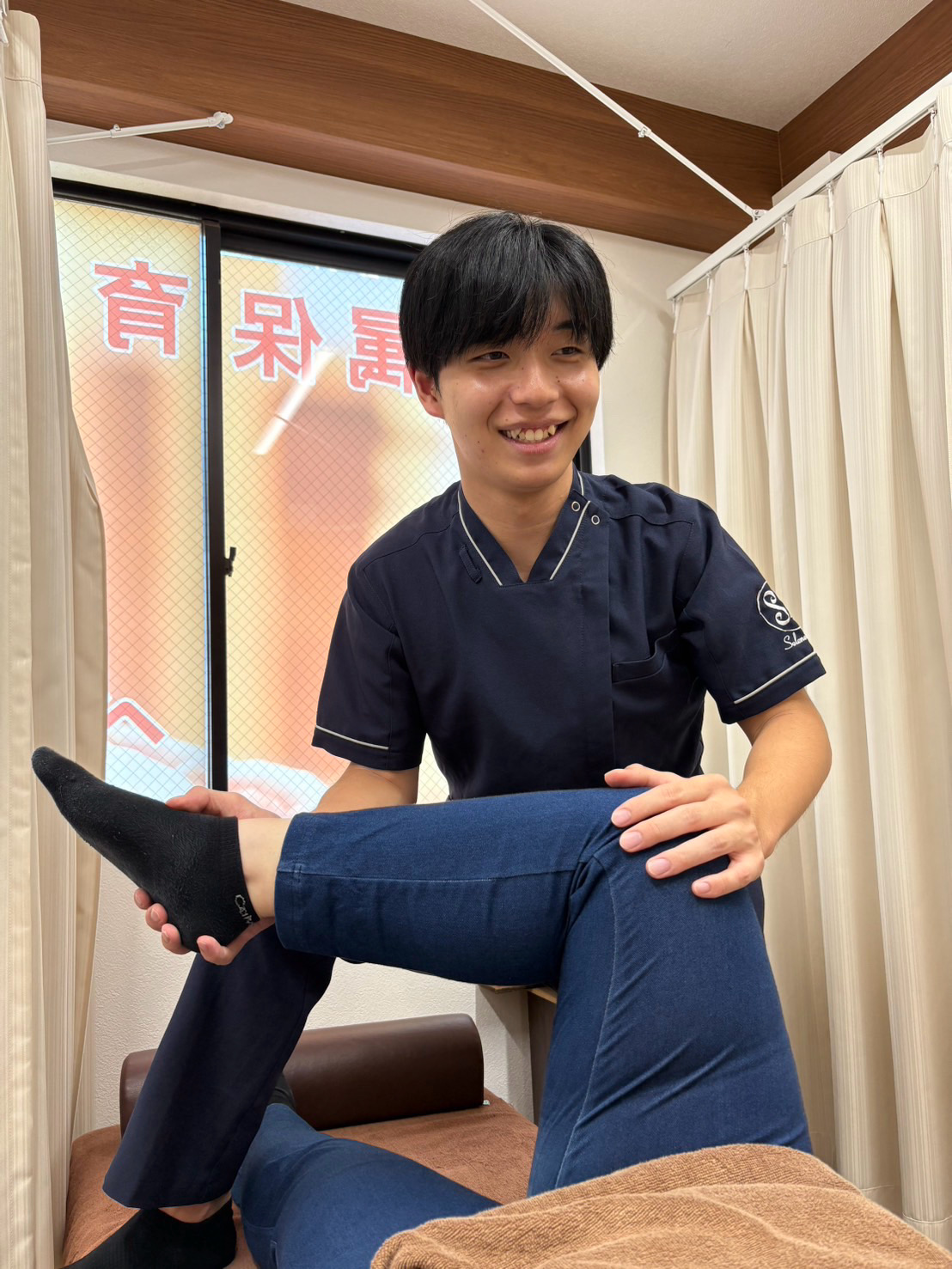 セレネ整骨院鍼灸院 臀部 ストレッチ写真